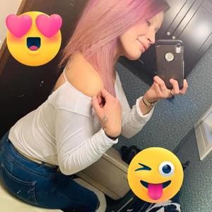 Meet your Posher, Crystal